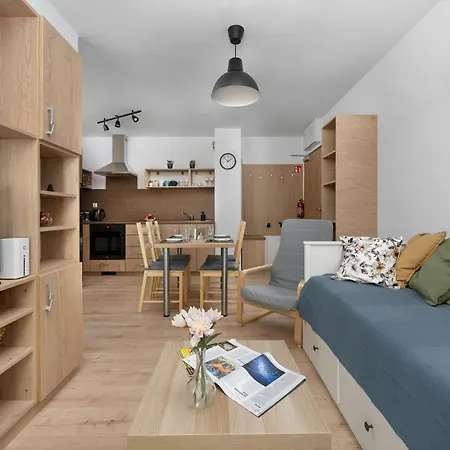 Przytulny Z Tarasem I Parkingiem By Renters Apartament