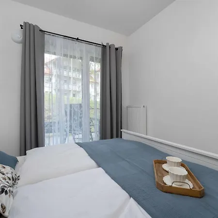 Apartament Przytulny Z Tarasem I Parkingiem By Renters