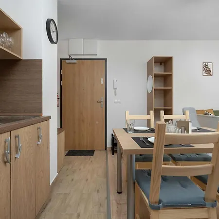 Apartament Przytulny Z Tarasem I Parkingiem By Renters *